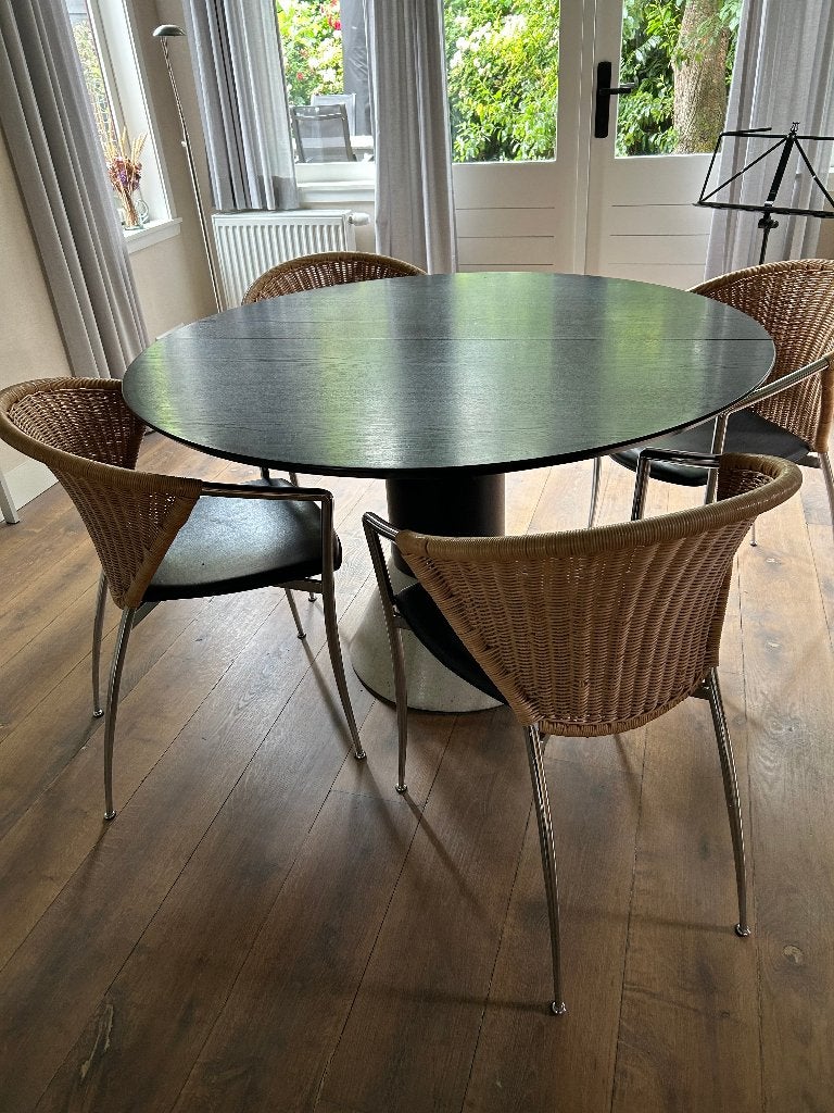 Design eettafel Balance van Arco met 4 stoelen, Ophalen, Gebruikt, Modern, Scandinavisch, Overige materialen