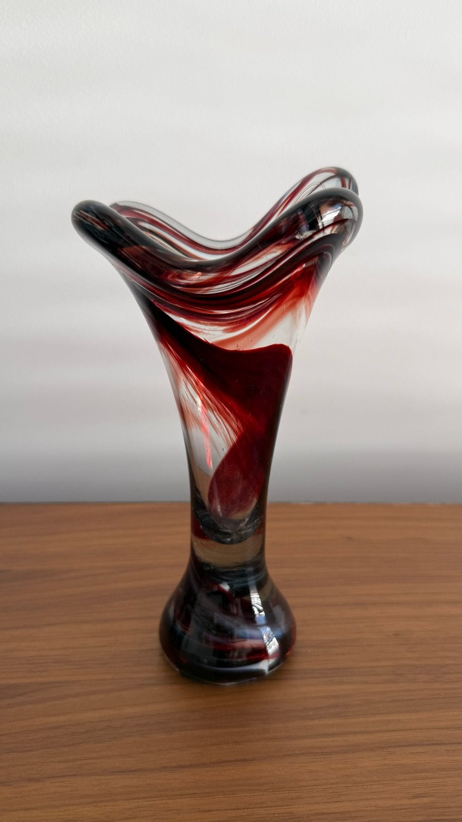 Vintage Glazen Vaas Murano Stijl - Rood/Donkere Swirl, Ophalen