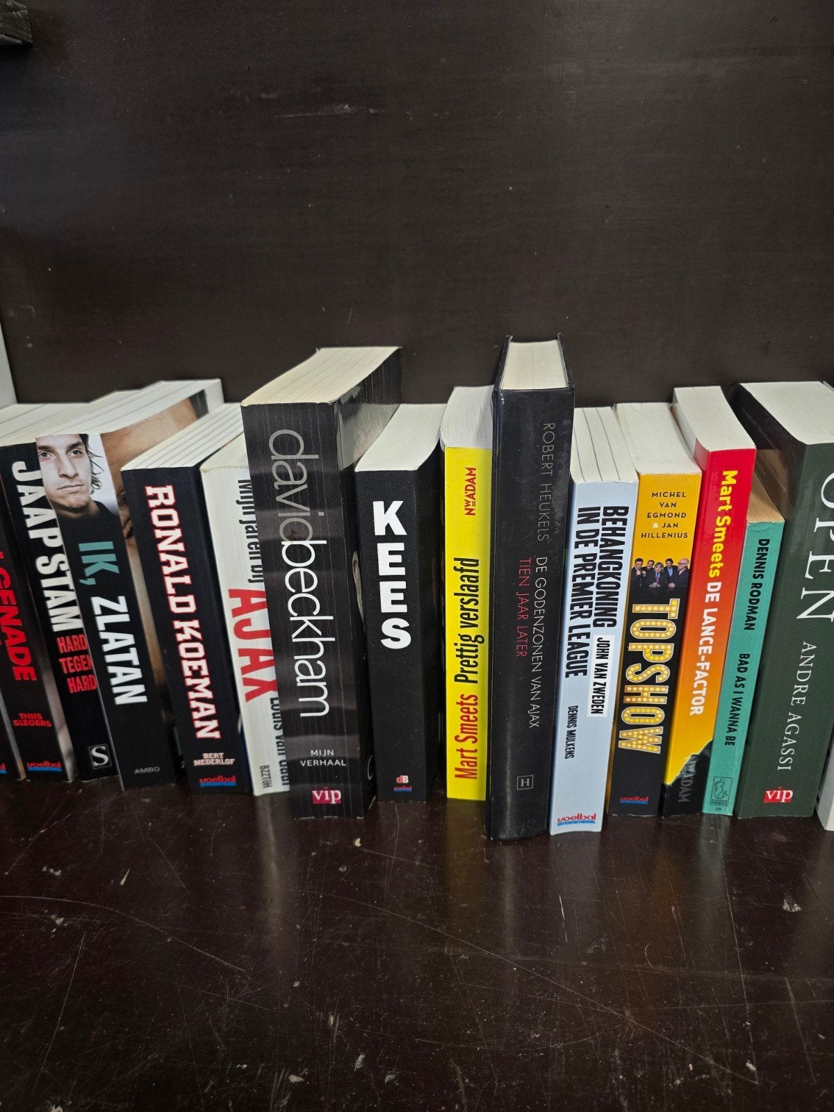 sport, voetbal boeken 25 stuks, Ophalen, Zo goed als nieuw