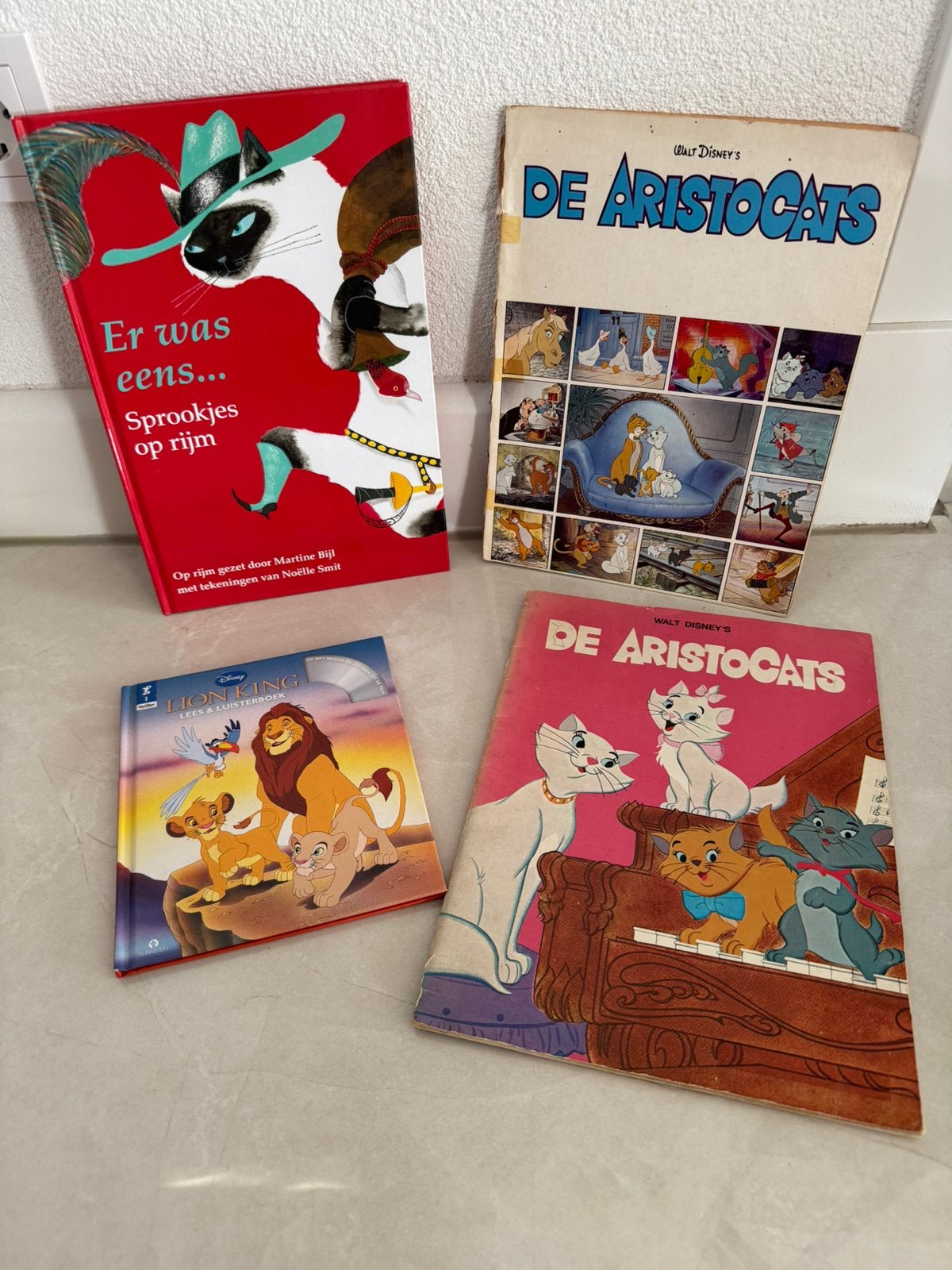 Walt Disney pakket boek lion king aristocats, Ophalen of Verzenden, Zo goed als nieuw