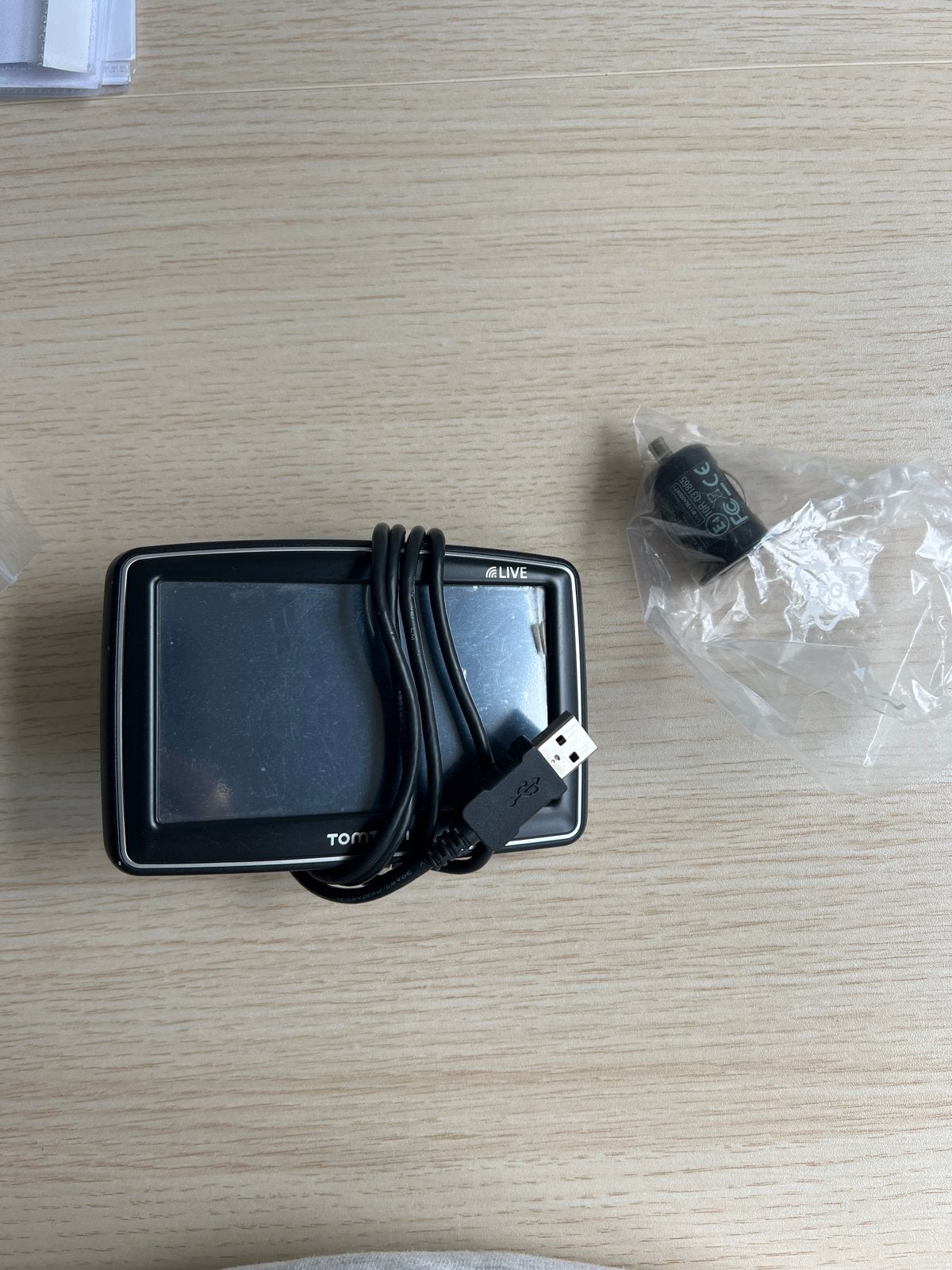 TomTom LIVE navigatiesysteem met oplader, Auto diversen, Ophalen of Verzenden, Gebruikt