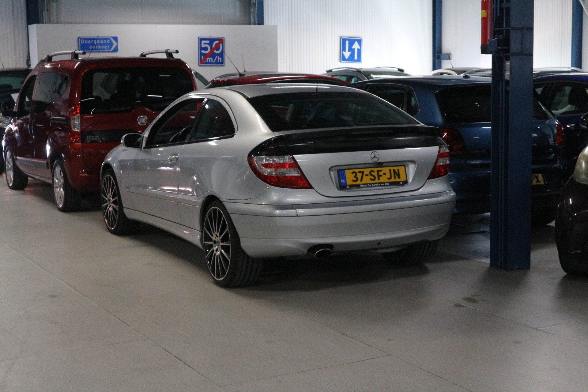 Mercedes-Benz C-klasse Sportcoupé 160 / NAP / FULL SERVICE, Auto's, Mercedes-Benz, Gebruikt, 4 cilinders, 4 stoelen, 1796 cc