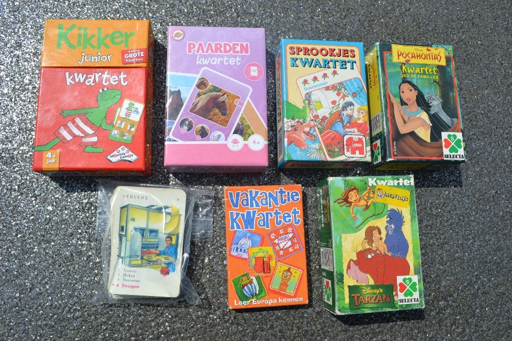 7 Mooie complete kwartet spellen Nr 8800, Ophalen of Verzenden, Zo goed als nieuw, Kwartet(ten)