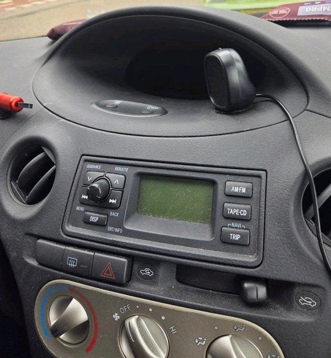 Toyota Yaris Mk1 SCP10 Denso tellerbak - defect scherm, Ophalen of Verzenden, Toyota