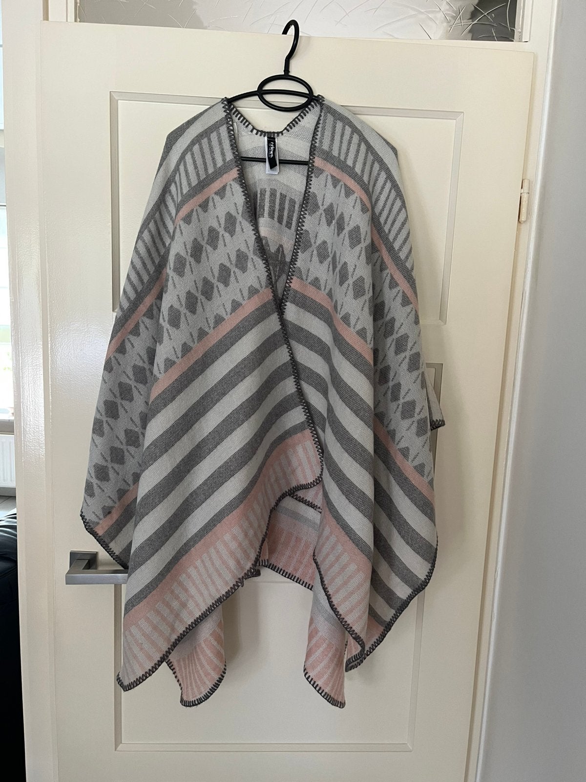 Omslagdoek stola, Ophalen of Verzenden, Zo goed als nieuw, Maat 46/48 (XL) of groter, Sjaal