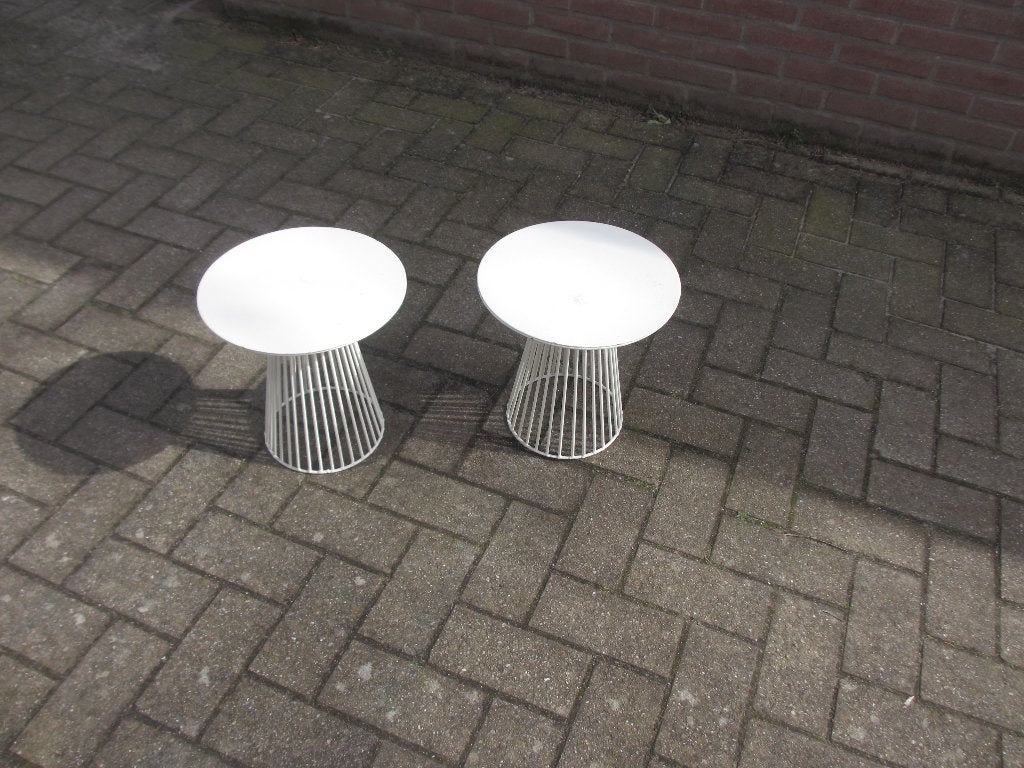 Set van 2 Serax Garbo bijzettafels - Antonino Sciortino, Gebruikt, Ophalen of Verzenden, Wit, Metaal