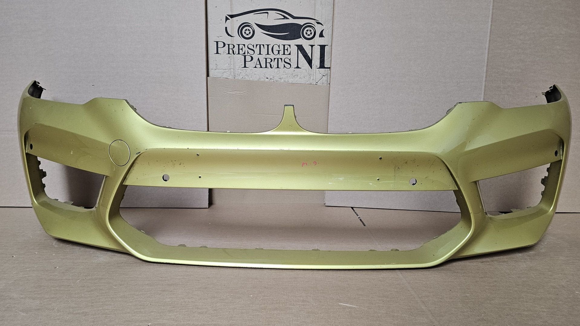 Voorbumper BMW 5 Serie F90 M5 ORGINEEL BUMPER 51118069598, Gebruikt, -, Voor, Ophalen of Verzenden