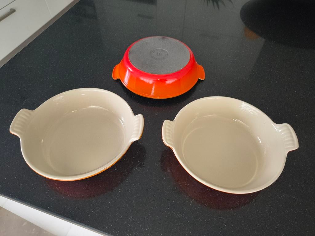 Le Creuset gietijzeren schaaltjes braadpannetjes 18cm Oranje, Gietijzer, Nieuw, Ophalen of Verzenden, Keramische plaat