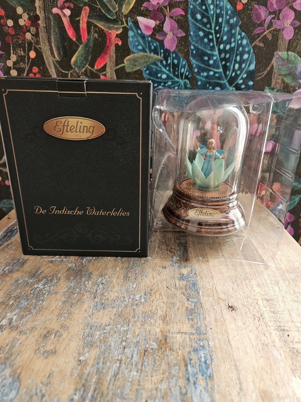 Premium cadeau De Indische waterlelies, Ophalen, Nieuw, Beeldje of Poppetje