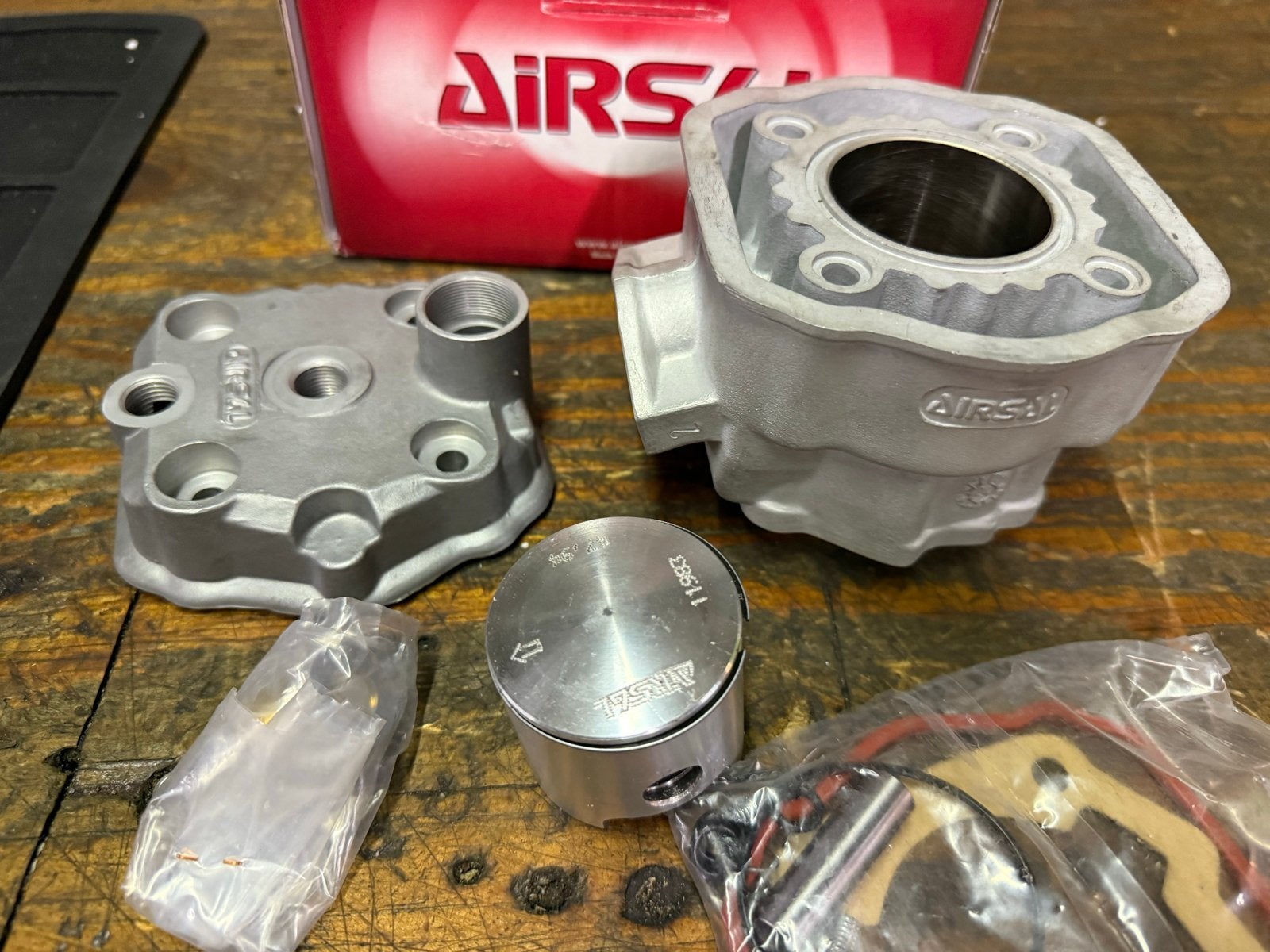 Nieuwe Airsal 70cc cilinder Derbi Euro2 OT, Fietsen en Brommers, Derbi, Derbi, Nieuw, Ophalen of Verzenden