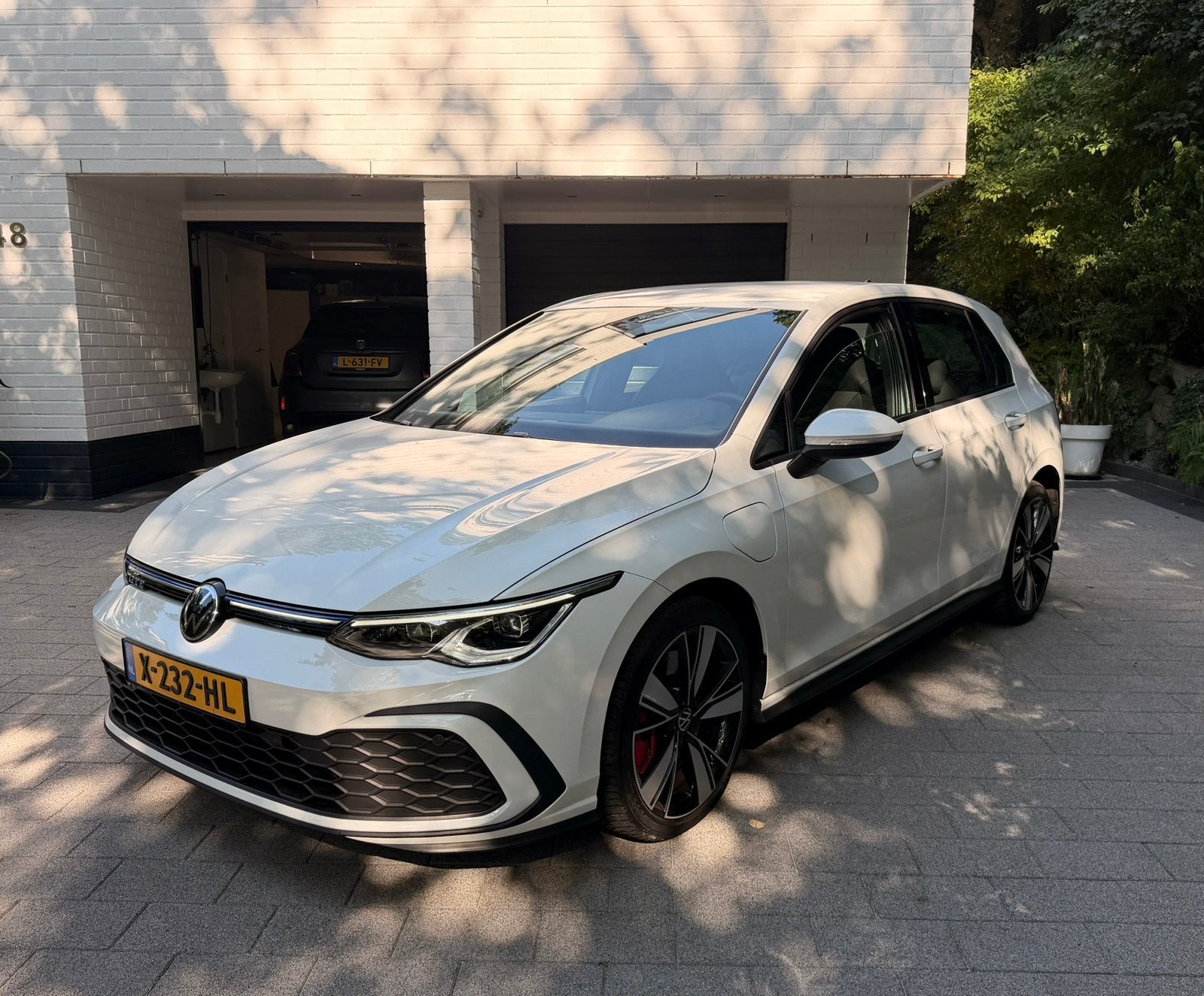 Volkswagen Golf 8 GTE 1.4 245pk DSG 2021 Hybride, Auto's, 4 cilinders, Wit, Verblindingsvrij grootlicht, 1524 kg