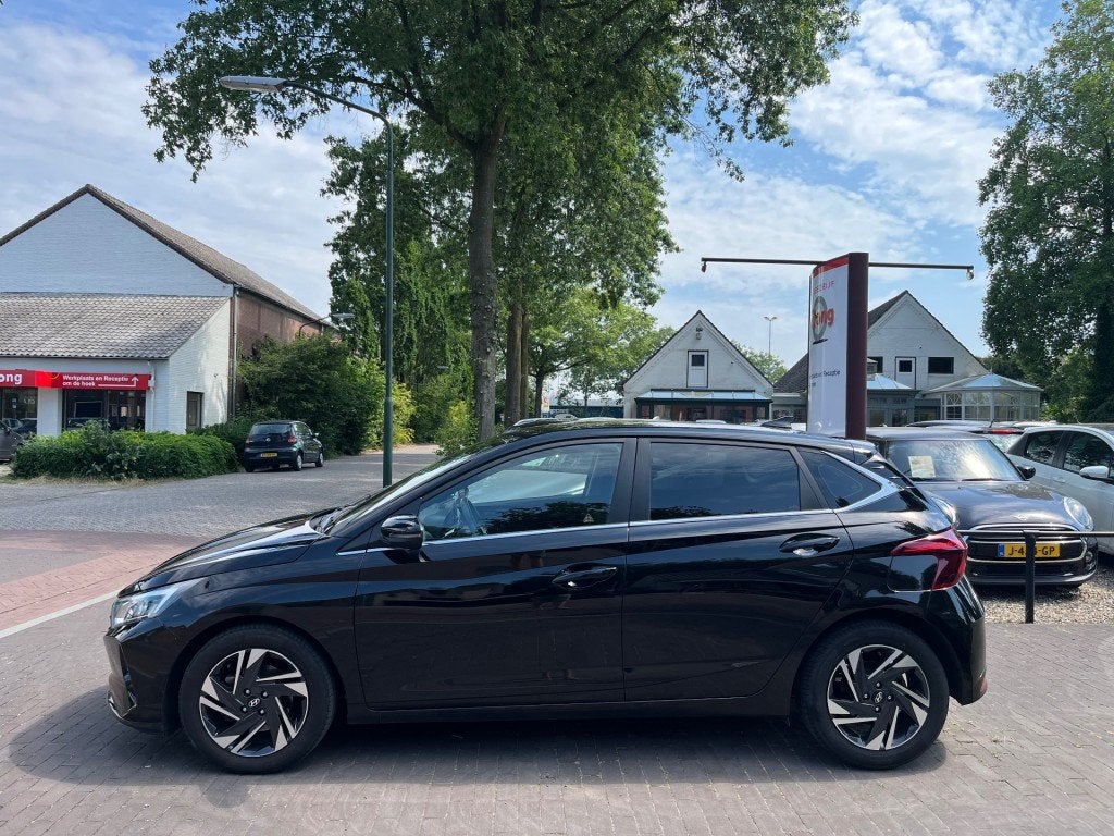 Hyundai I20 1.0 T-GDI AUTOMAAT 101PK / CARPLAY / CAMERA / ST, Gebruikt, Euro 6, Bedrijf, 3 cilinders