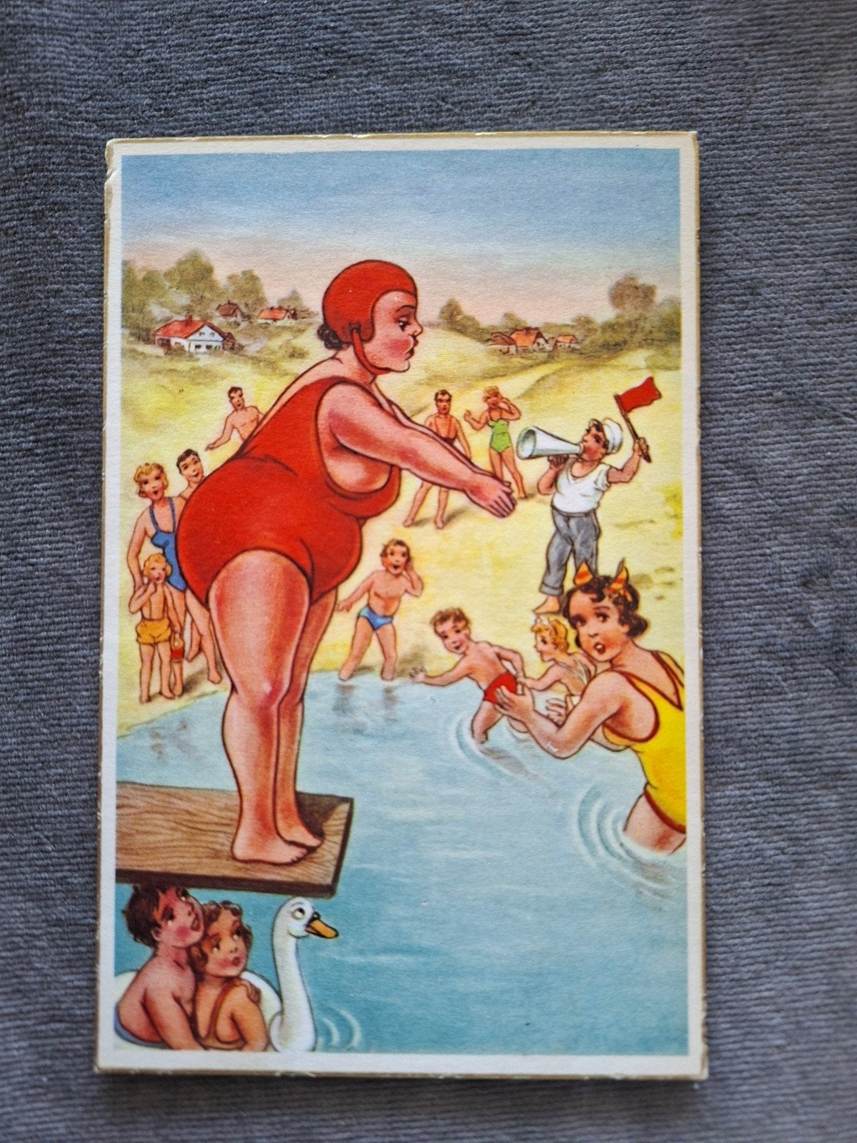 Fantasie humor, Man met megafoon en rode vlag waarschuwt ..., Verzenden, 1940 tot 1960, Ongelopen, Overige thema's
