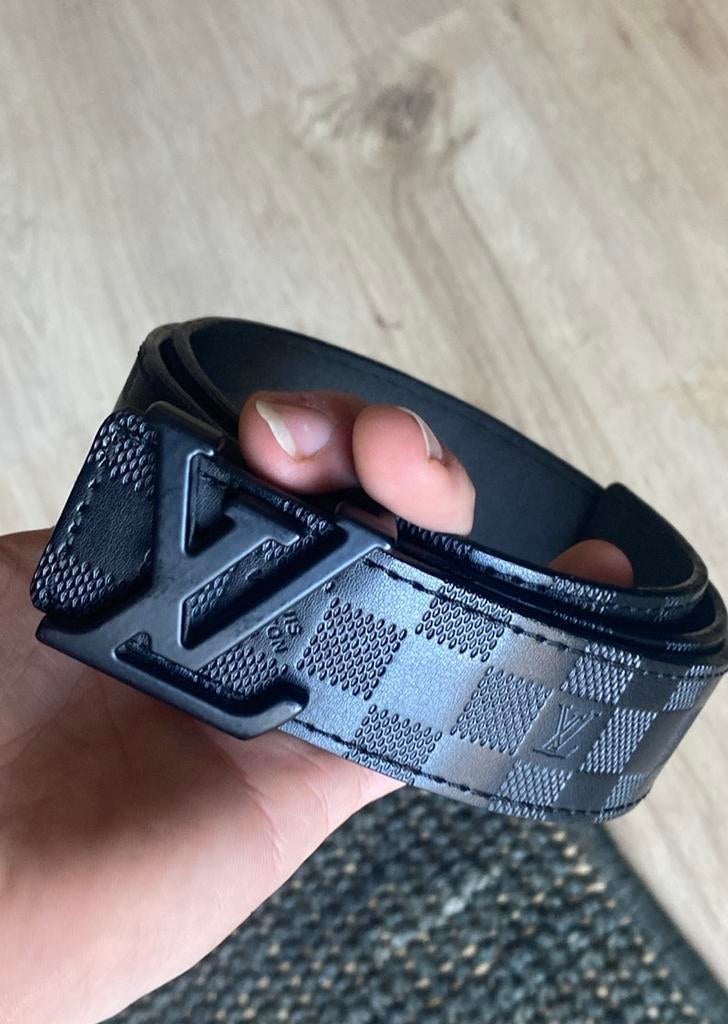 Louis Vuitton Riem, Ophalen of Verzenden, Zo goed als nieuw, Zwart, Echt leder