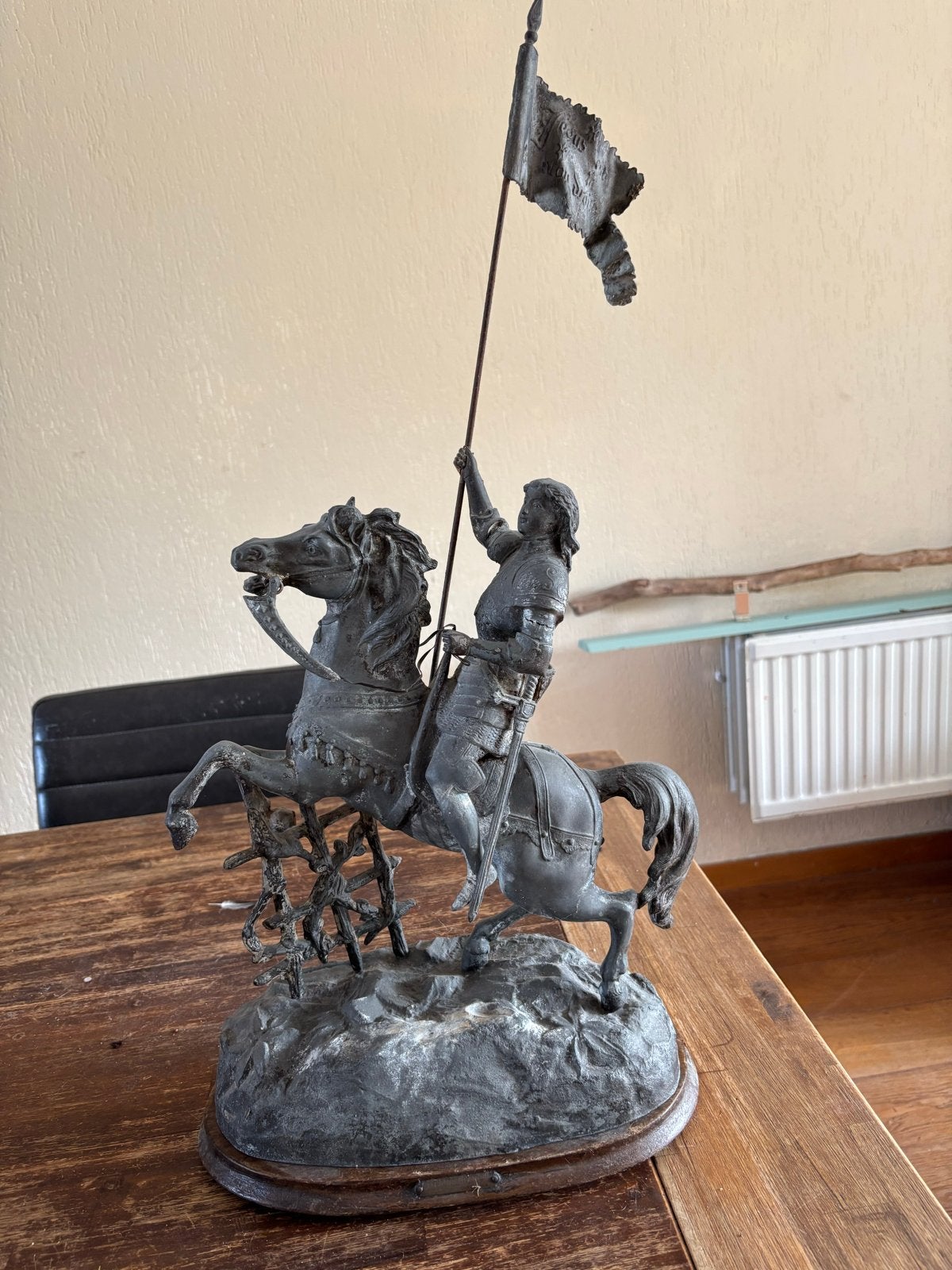 Antiek Tinnen Beeld: Jeanne d’arc te paard, Antiek en Kunst, Antiek | Tin, Ophalen of Verzenden
