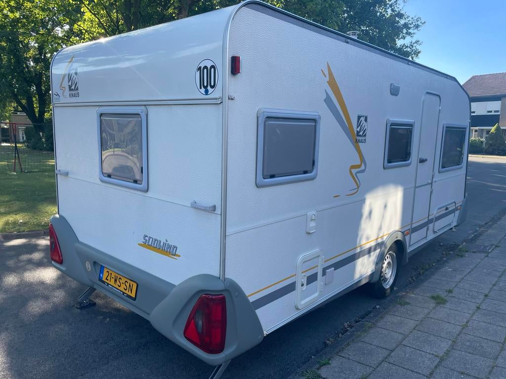 Knaus Sudwind 450 met stapelbed, Stapelbed, Rondzit, Particulier, 4 tot 5 meter