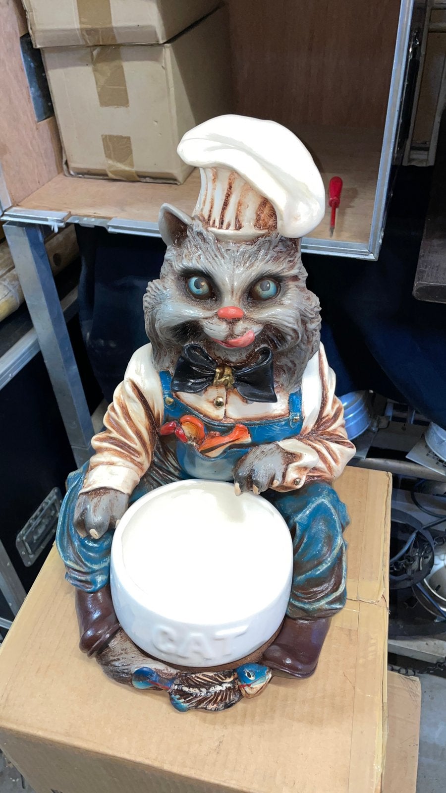 Polyester beeld kat als kok met voerbak 40 cm, Ophalen of Verzenden, Zo goed als nieuw