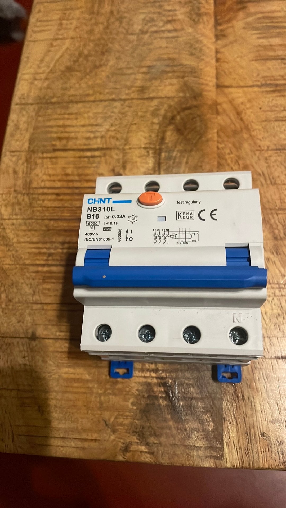 Aardlekautomaat B16, Doe-het-zelf en Verbouw, Elektra en Kabels, Ophalen of Verzenden, Zo goed als nieuw, Overige typen