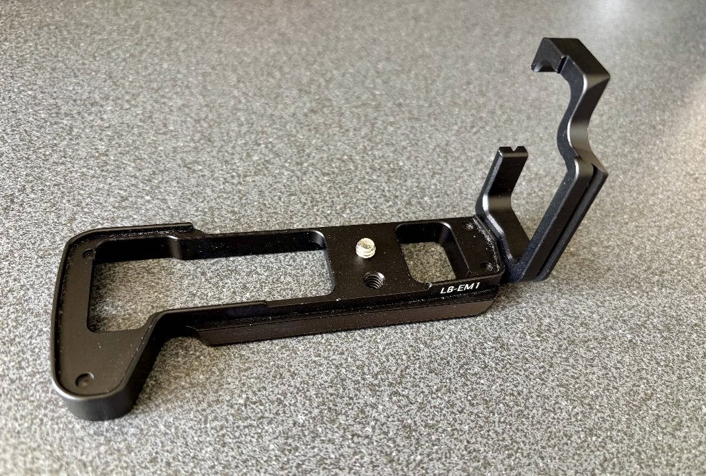 L-bracket voor Olympus E-M1 Mk1, Audio, Tv en Foto, Fotografie | Statieven en Balhoofden, Ophalen of Verzenden, Gebruikt, L-bracket