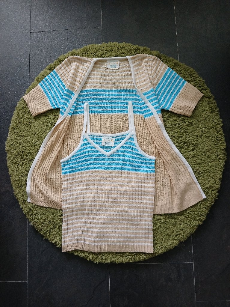 Vintage jaren 70 vestje + top set, beige, lichtblauw maat S, Zo goed als nieuw, Vintage, Korte mouw, Maat 36 (S)