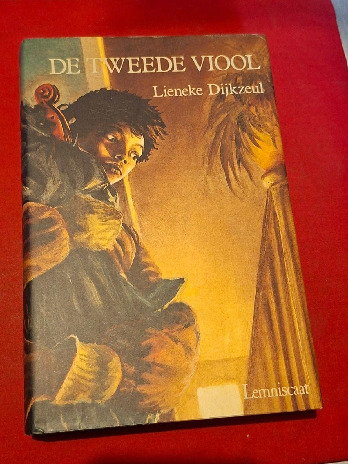GESIGNEERD De tweede viool. Lieneke Dijkzeul., Ophalen of Verzenden, Gelezen