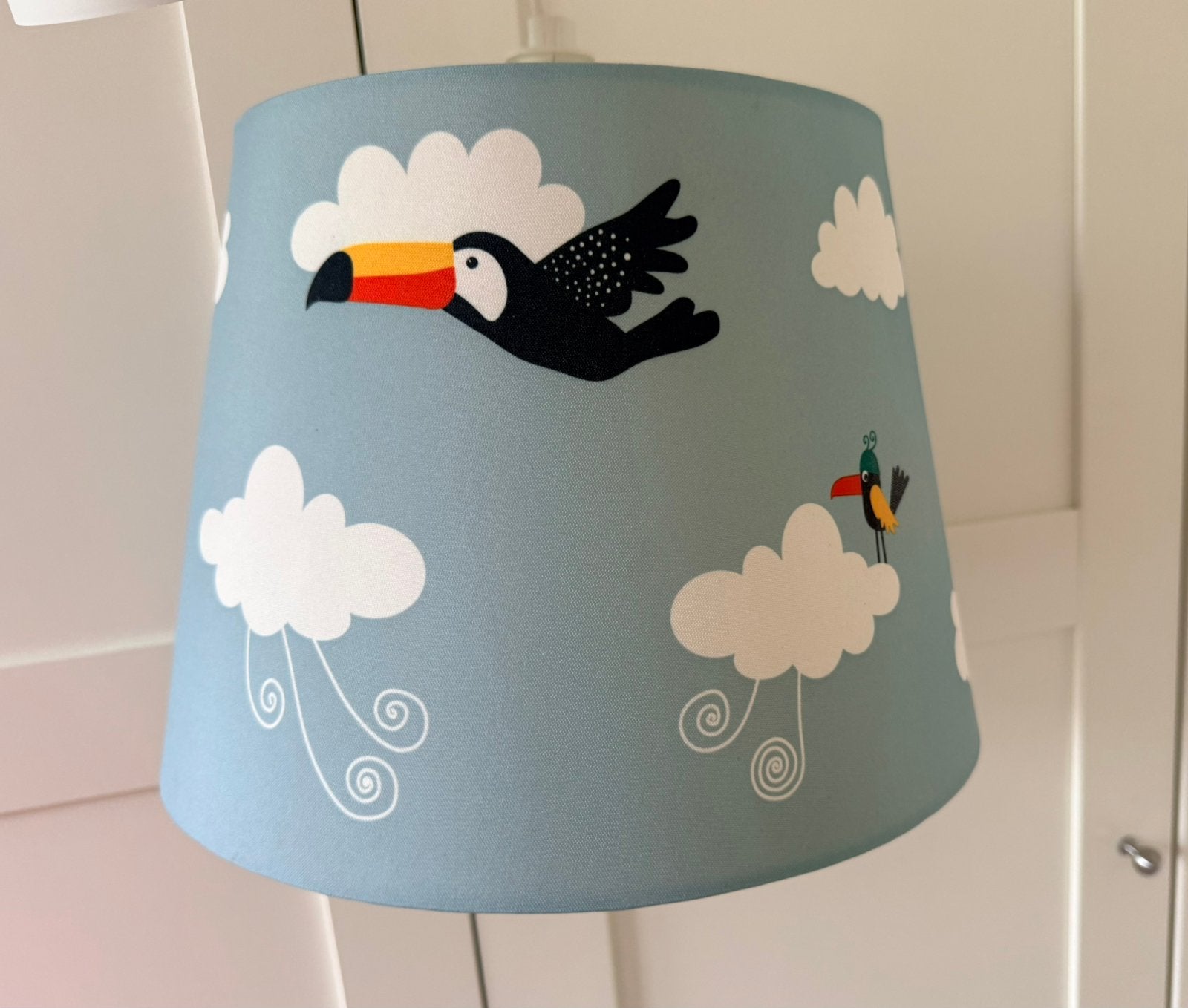 IKEA Kinderlamp hanglamp kinderkamer, Kinderen en Baby's, Ophalen of Verzenden, Zo goed als nieuw, Blauw, IKEA