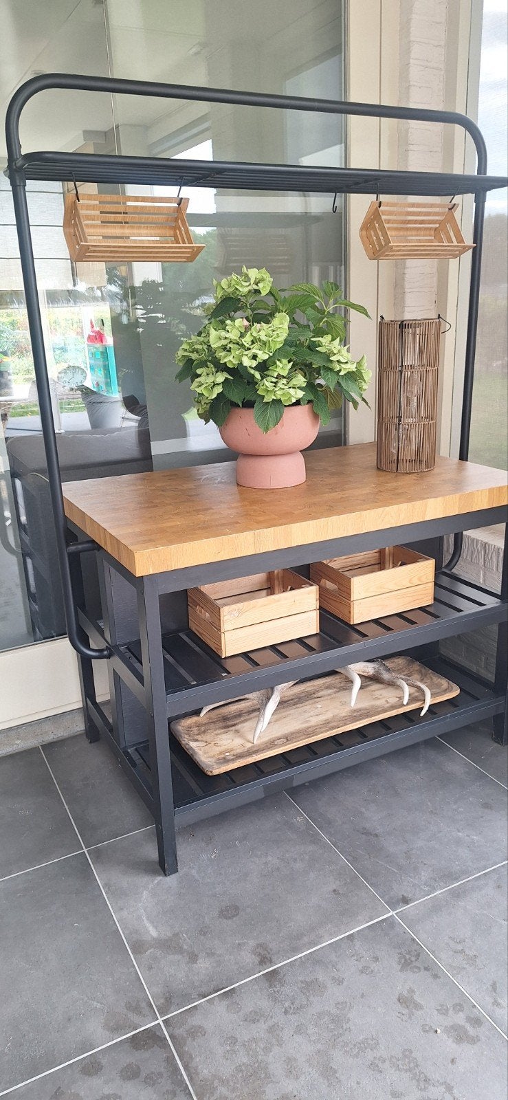 Foto 8 van Bartafel / BBQ Tafel met Houten Blad en Metalen Frame