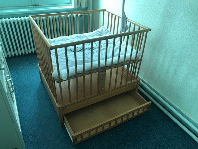 baby box, Ophalen, Gebruikt, Rechthoekig, In hoogte verstelbaar