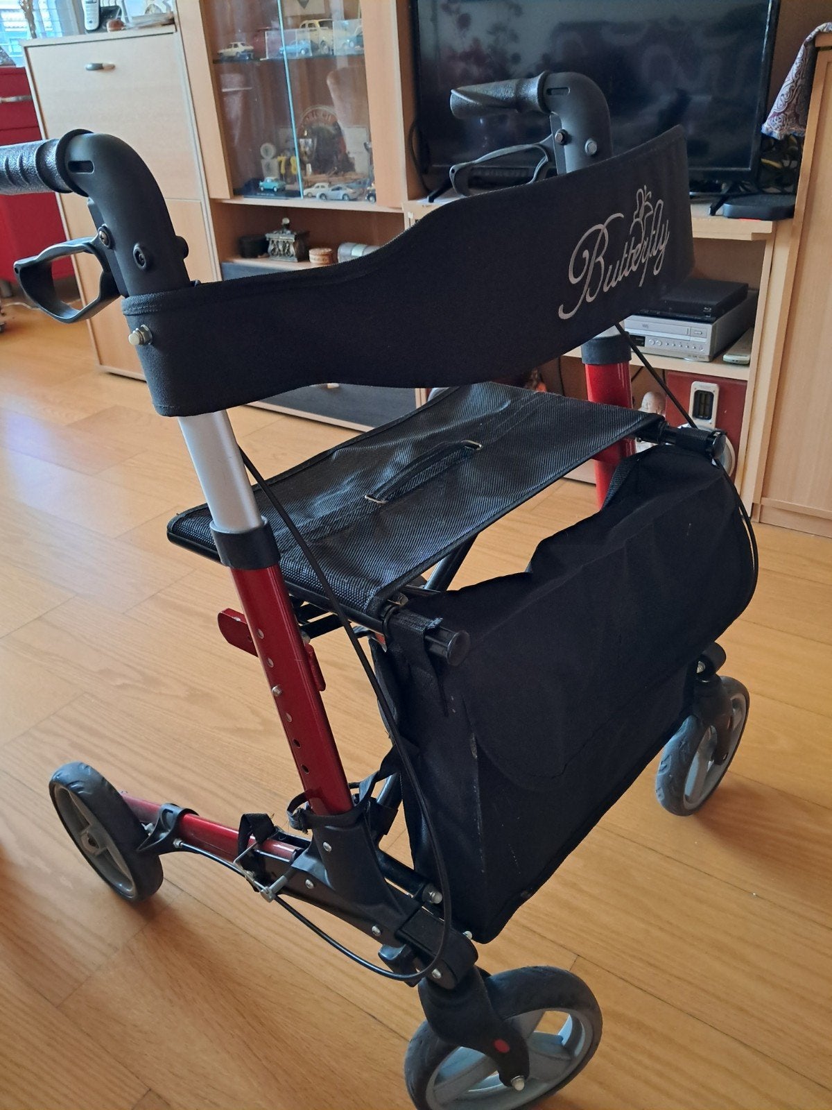 Rollator te koop. vraagprijs. €75.00, Ophalen of Verzenden