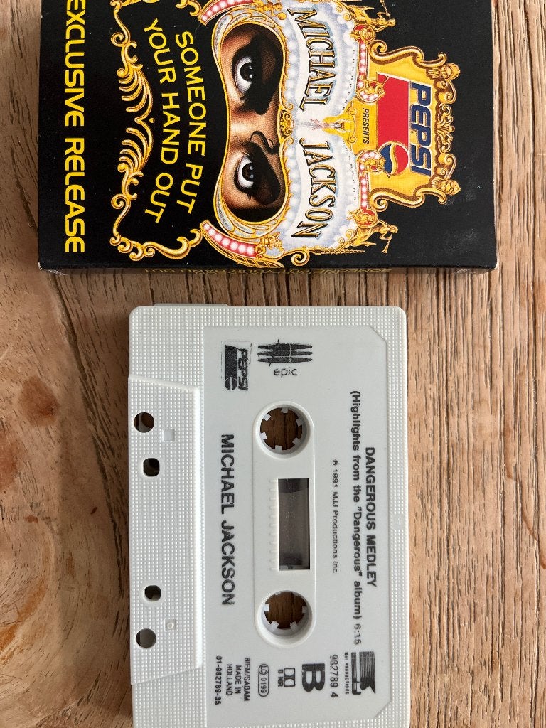 Michael Jackson Dangerous Medley / Someone Put Your Hand Out, 1 bandje, Ophalen of Verzenden, Origineel, Pop