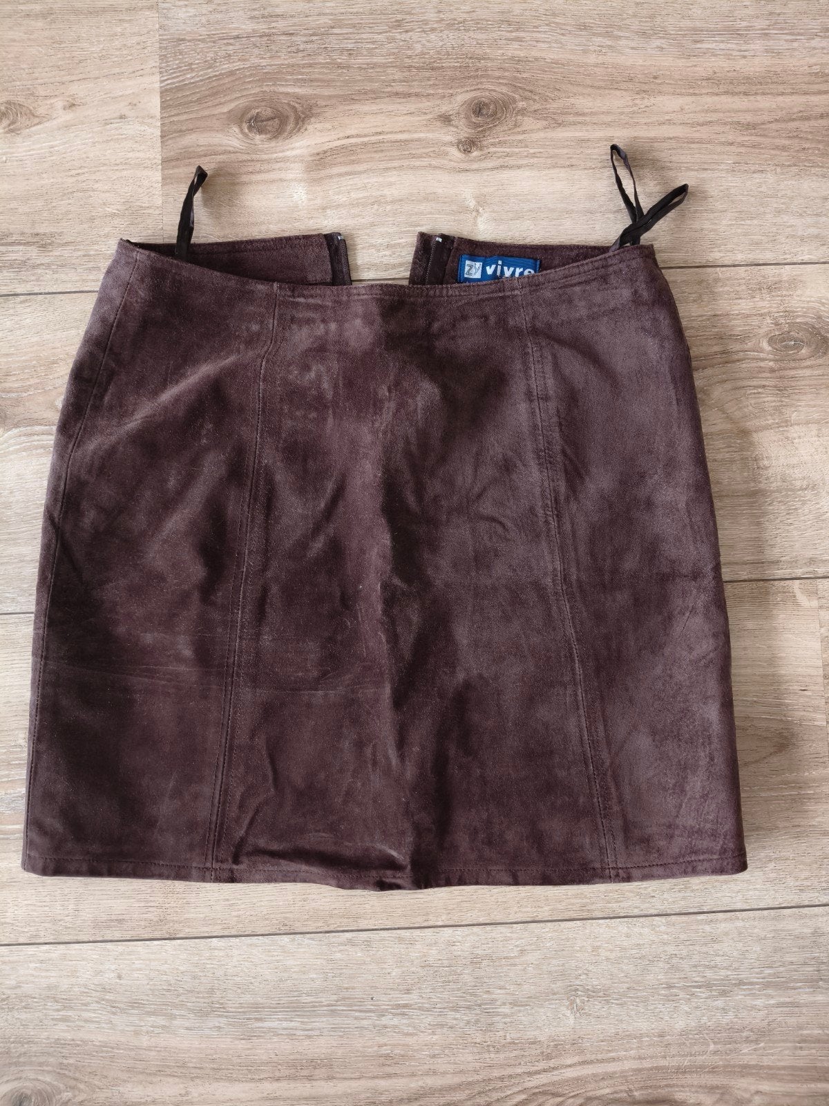 Tijdloze Bruine suède rok Z&Y Vivre ,Gevoerd met rits, NL42., Kleding | Dames, Bruin, Maat 42/44 (L), Ophalen of Verzenden, Zo goed als nieuw