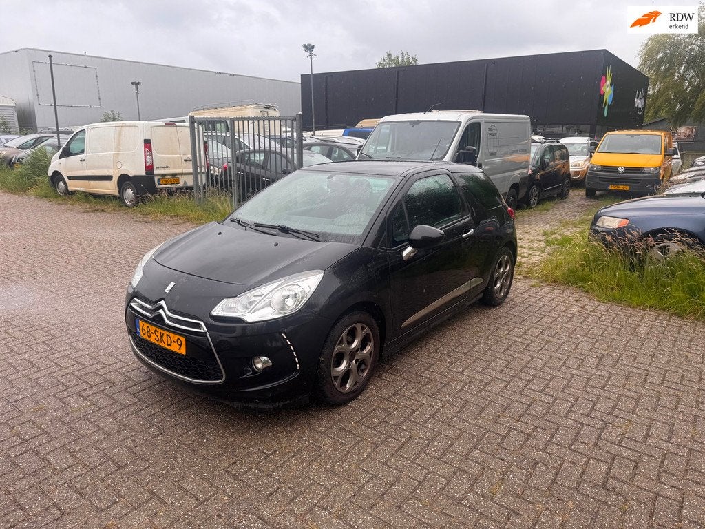 Citroen DS3 1.6 e-HDi So Chic KOPPELING DEFECT.KOPPELING DEF, Auto's, Citroën, Voorwielaandrijving, Euro 5, 28 km/l, Gebruikt
