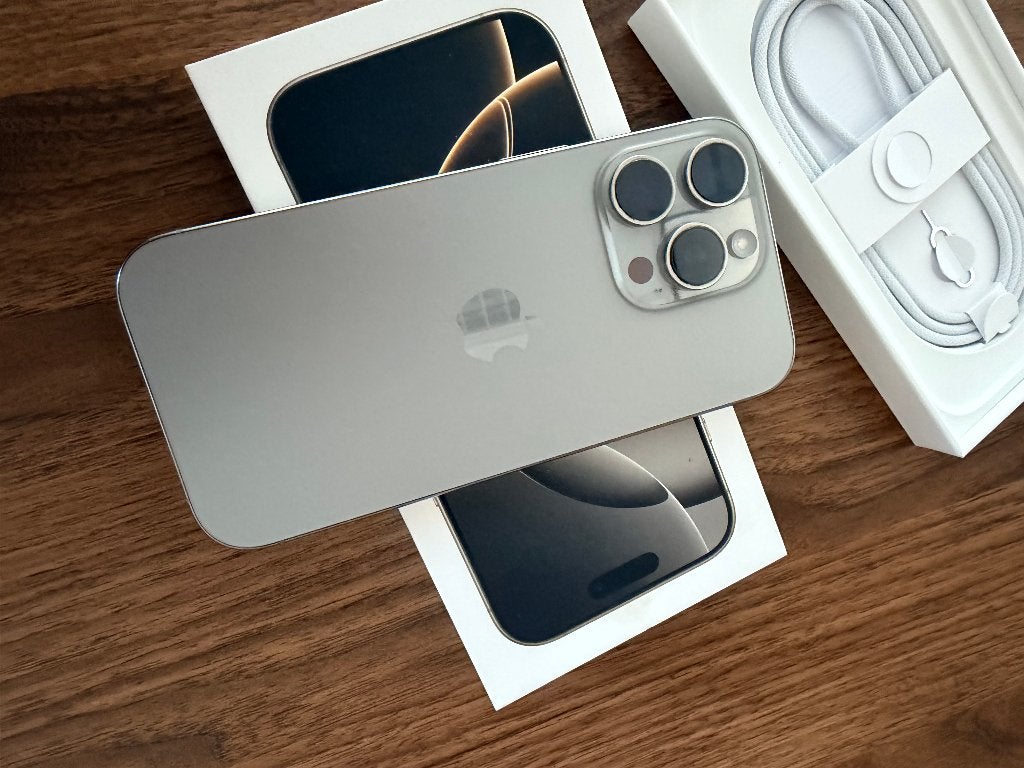 Foto 4 van iPhone 16 Pro 128GB Natural Titanium – 91% batterij