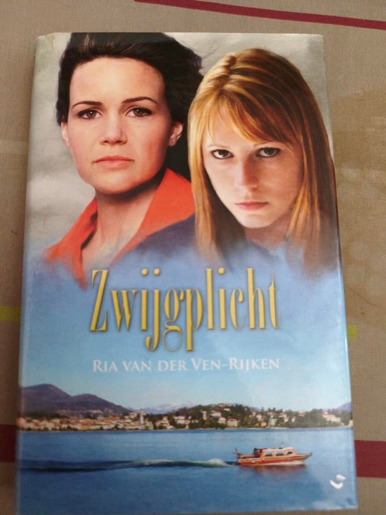 Ria van der Ven - Rijken - Zwijgplicht, Ophalen of Verzenden, Zo goed als nieuw, Ria van der Ven - Rijken