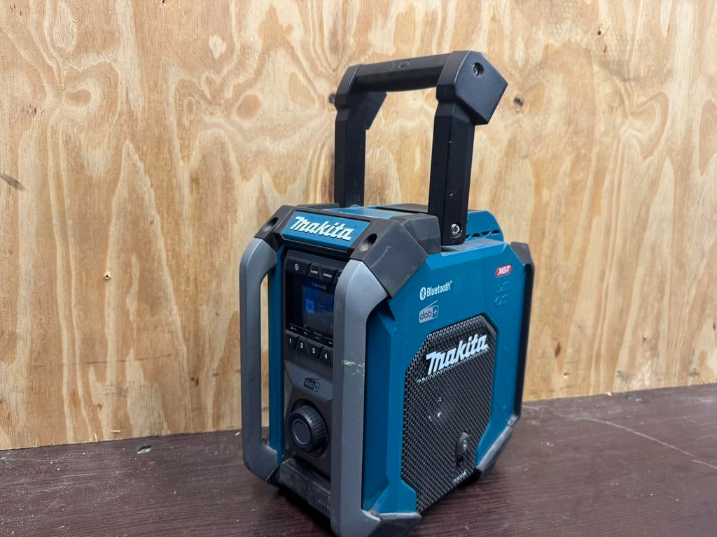 Makita Bouw radio MR007G, Audio, Tv en Foto, Radio's, Ophalen of Verzenden, Zo goed als nieuw, Bouwradio