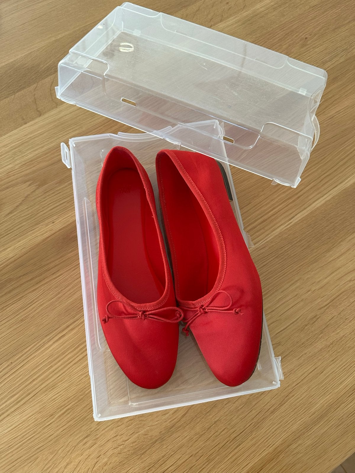 Rode ballerina's van H&M - Maat 40, Kleding | Dames, Schoenen, Ophalen, Zo goed als nieuw, Rood, Ballerina's