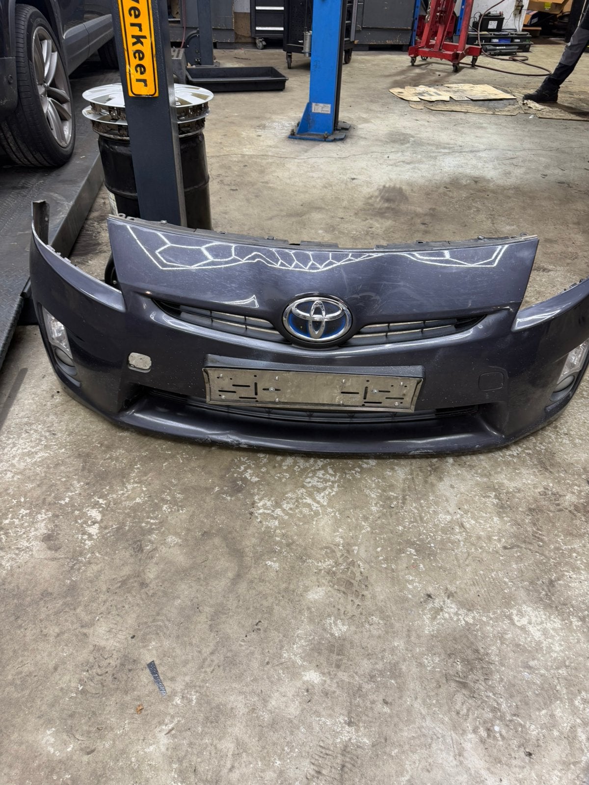Voorbumper Toyota Pruis 1.8 2009, Auto-onderdelen, Motor en Toebehoren, Ophalen of Verzenden, Toyota