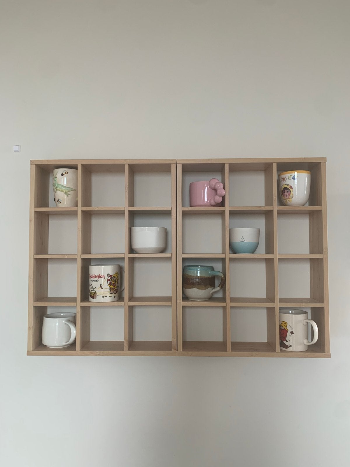 2x Houten Wandkastje voor Kopjes - Displayrek, Ophalen, Met plank(en), 50 tot 100 cm, Zo goed als nieuw