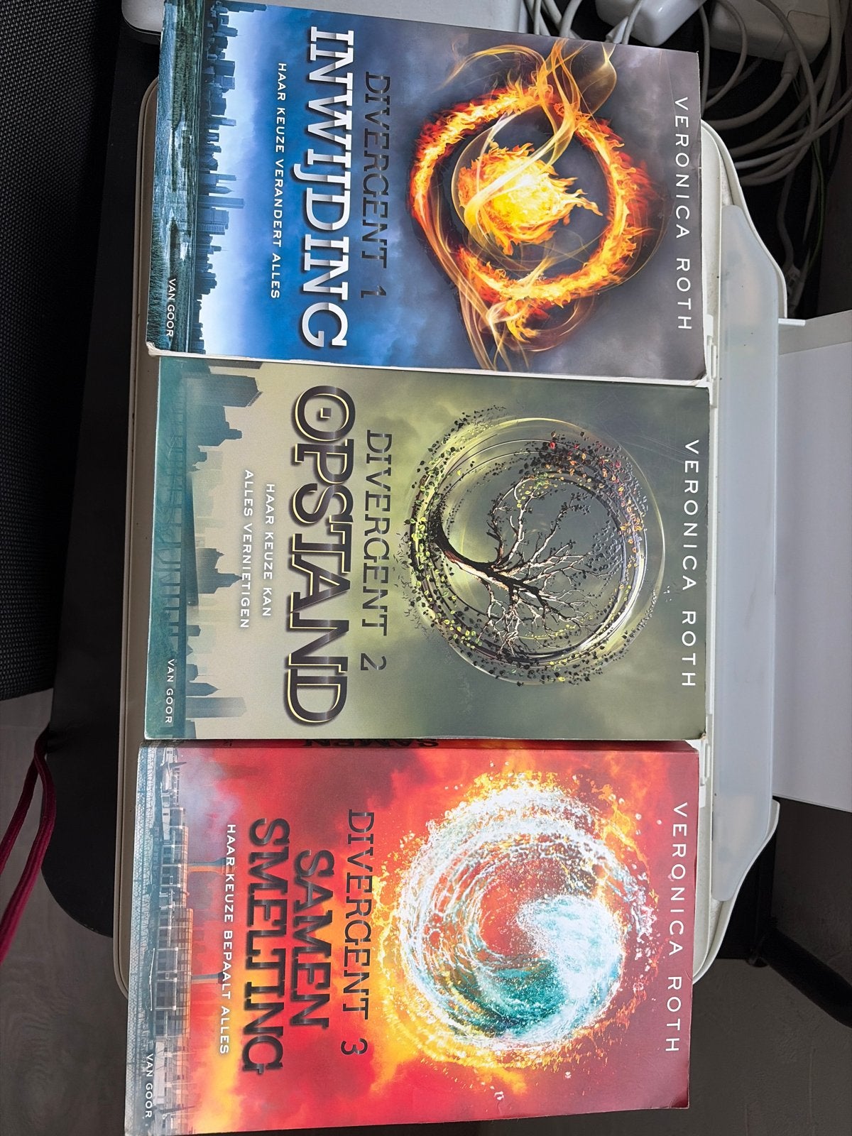 Divergent trilogie - Veronica Roth (Inwijding, Opstand, Same, Boeken, Ophalen of Verzenden, Gelezen