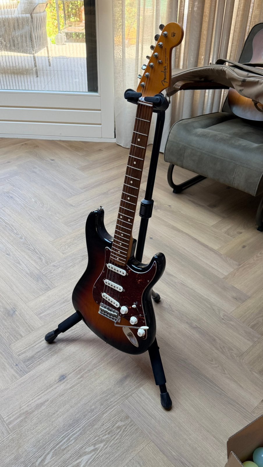 Gitaarstandaard Hercules HCGS-414B+, Muziek en Instrumenten, Ophalen of Verzenden, Zo goed als nieuw, Elektrische gitaar