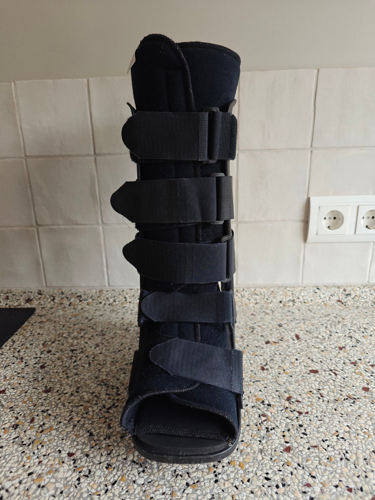 Brace / moonboot gebroken enkel, Dieren en Toebehoren, Paarden en Pony's | Beschermers, Ophalen of Verzenden