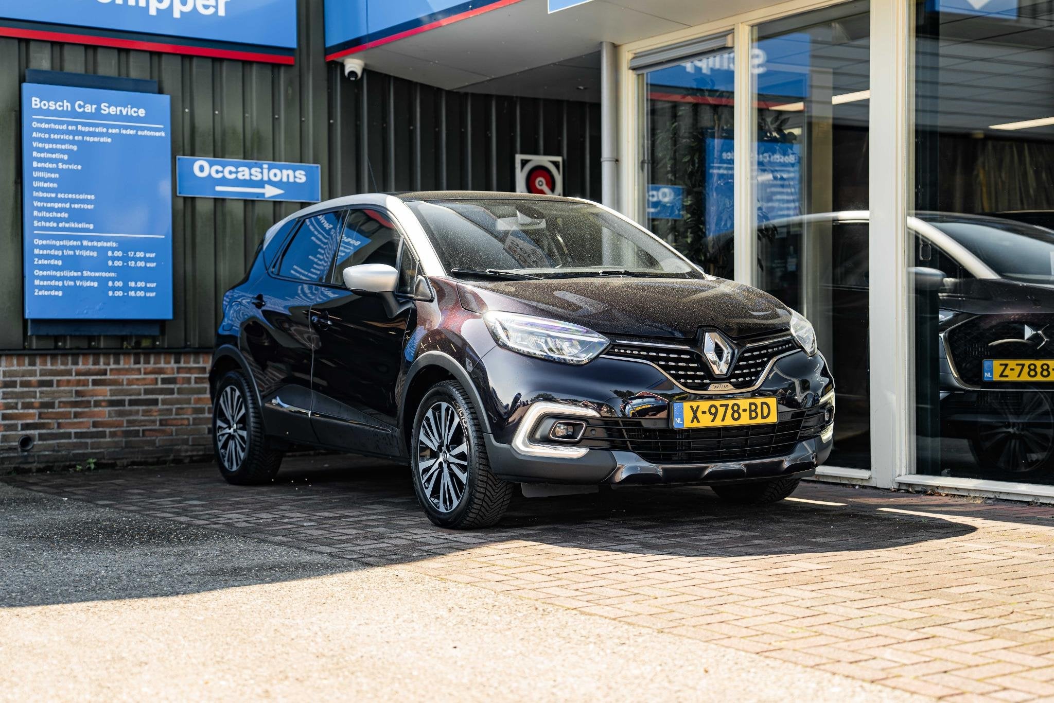 Renault Captur 1.2 TCe Initiale Paris, Auto's, 12 maanden, Gebruikt, Euro 6, 4 cilinders