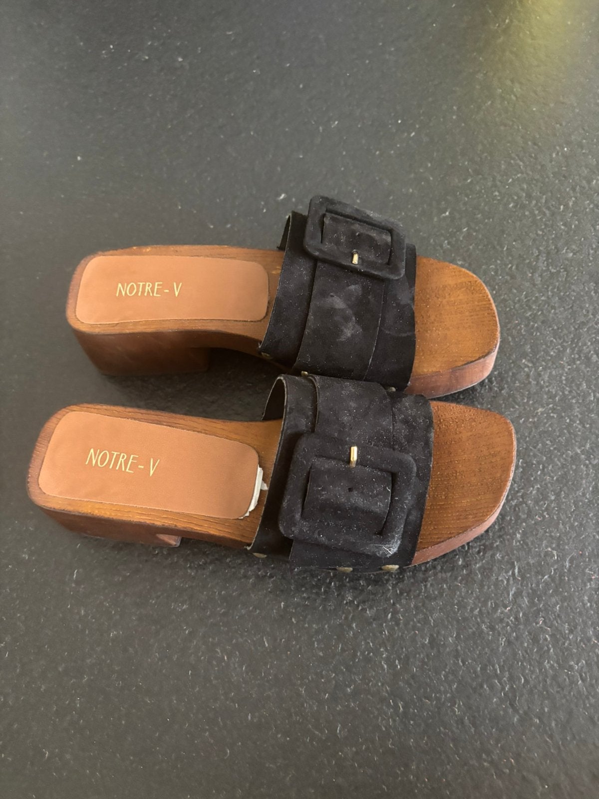 Schoenen klomp slipper Notre V maat 40, Kleding | Dames, Schoenen, Ophalen of Verzenden, Zo goed als nieuw, Zwart