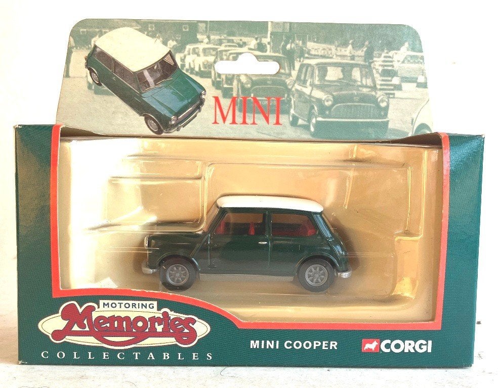 Mini Cooper “ Motoring memories “ Corgi # 68001., Ophalen of Verzenden, Zo goed als nieuw, Auto, Corgi