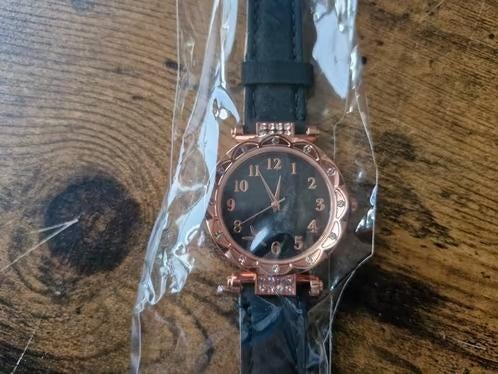 Zwart dames quartz horloge Met sier diamantjes hh, Onbekend, Nieuw, Ophalen of Verzenden, Onbekend