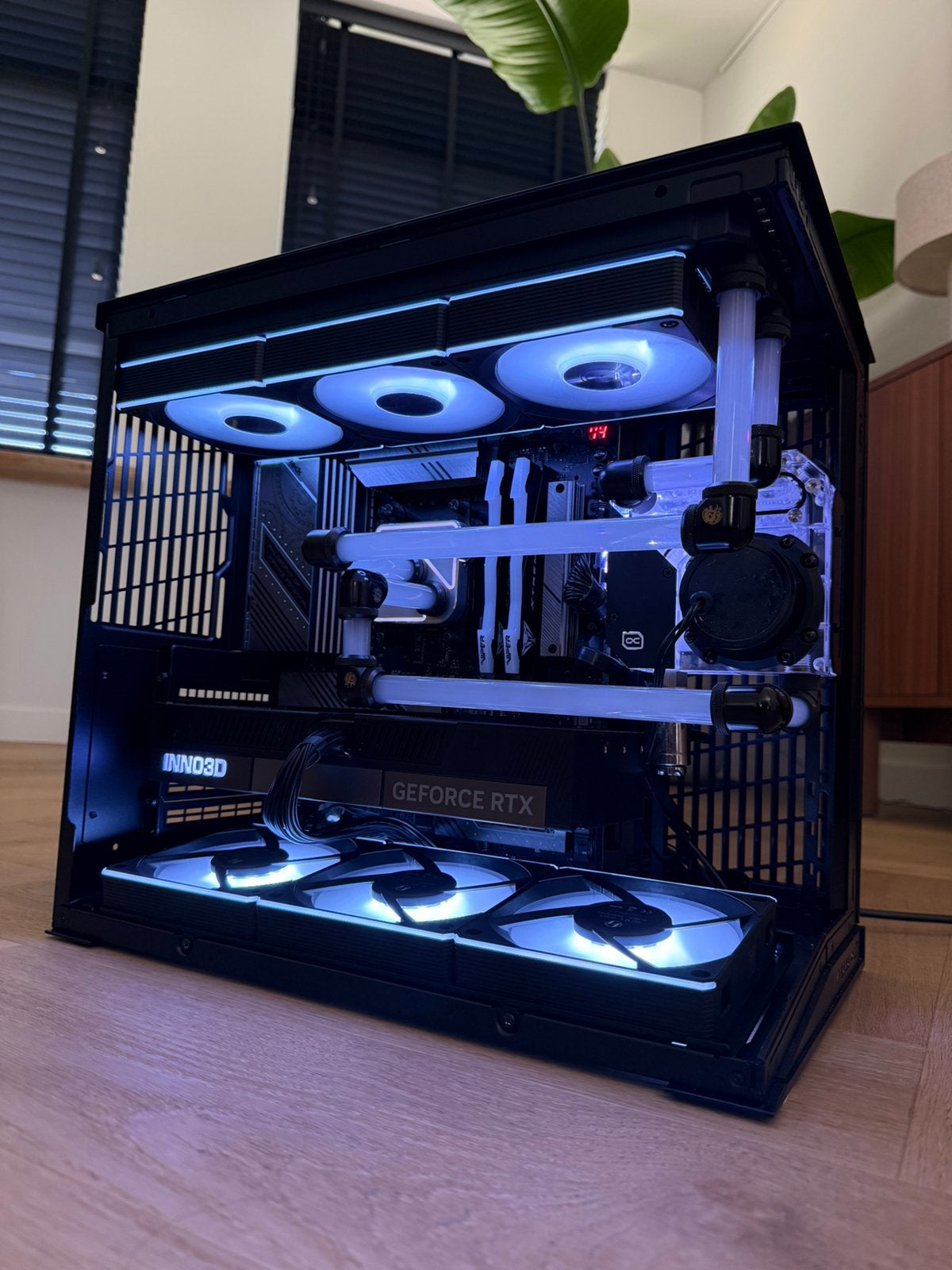 Custom Loop Game/AI PC | RTX 5080 16GB | 9800X3D | 48GB DDR5, Computers en Software, Ophalen, 64 GB of meer, Virtual Reality, Zo goed als nieuw