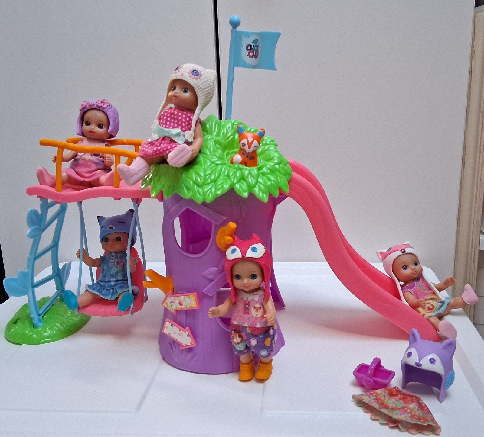 Leuke boomhut / speeltuin van Mini Chou Chou!, Kinderen en Baby's, Speelgoed | Poppen, Ophalen of Verzenden, Gebruikt, Overige typen