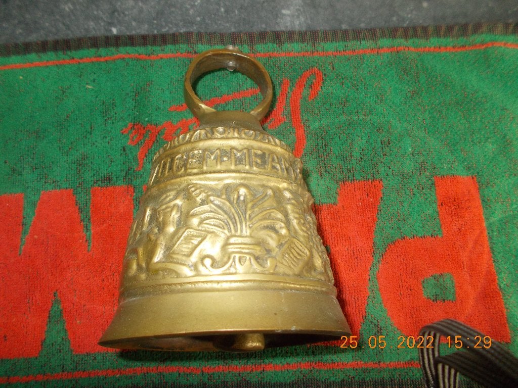 bronzen kloosterbel, Ophalen, Brons
