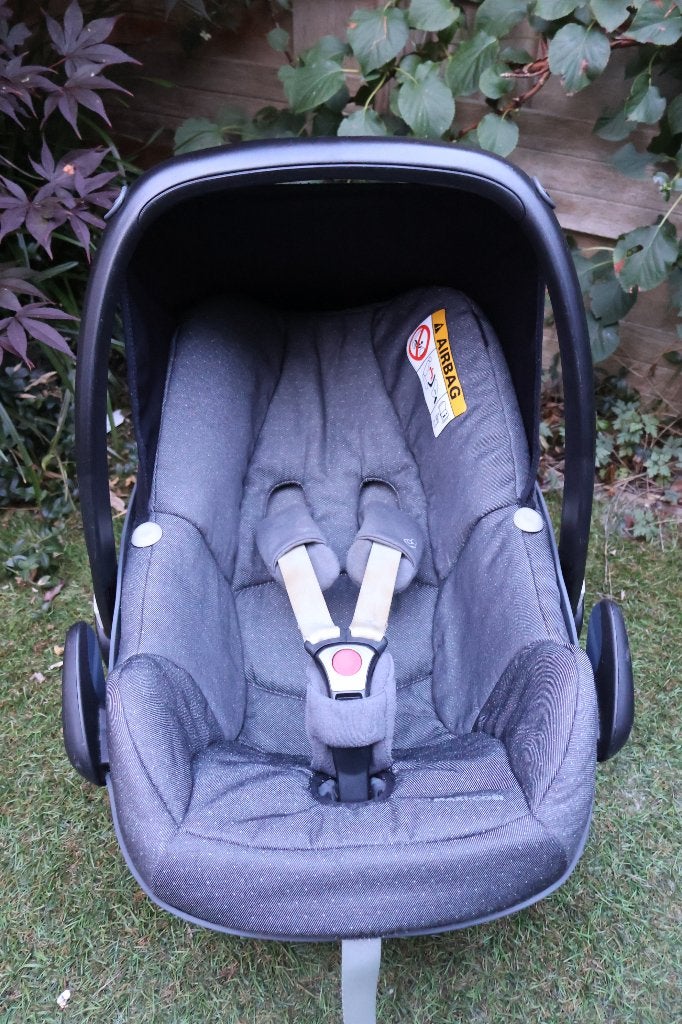 Maxi-Cosi Pebble+ met verkleiner en extra kap Jollein, Ophalen, Autogordel of Isofix, Gebruikt, 0 t/m 13 kg