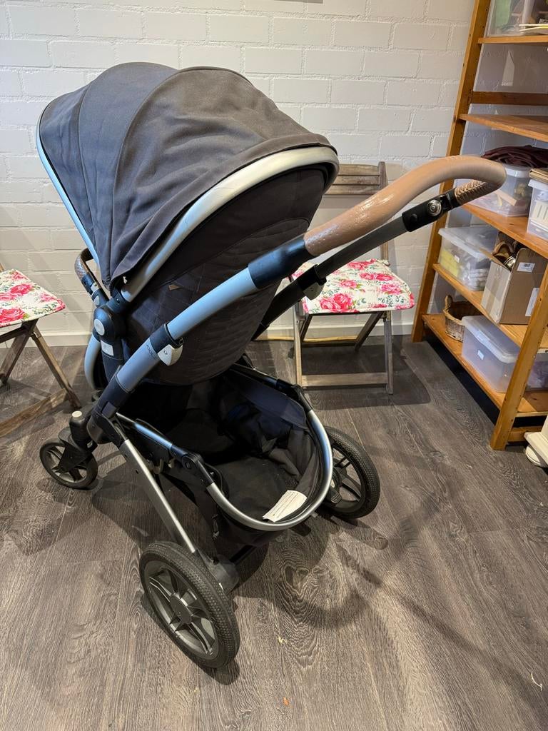 Joolz Geo 2 duowagen (grijs) met extra reiswieg en mandje, Kinderen en Baby's, Kinderwagens en Combinaties, Gebruikt, Duowagen